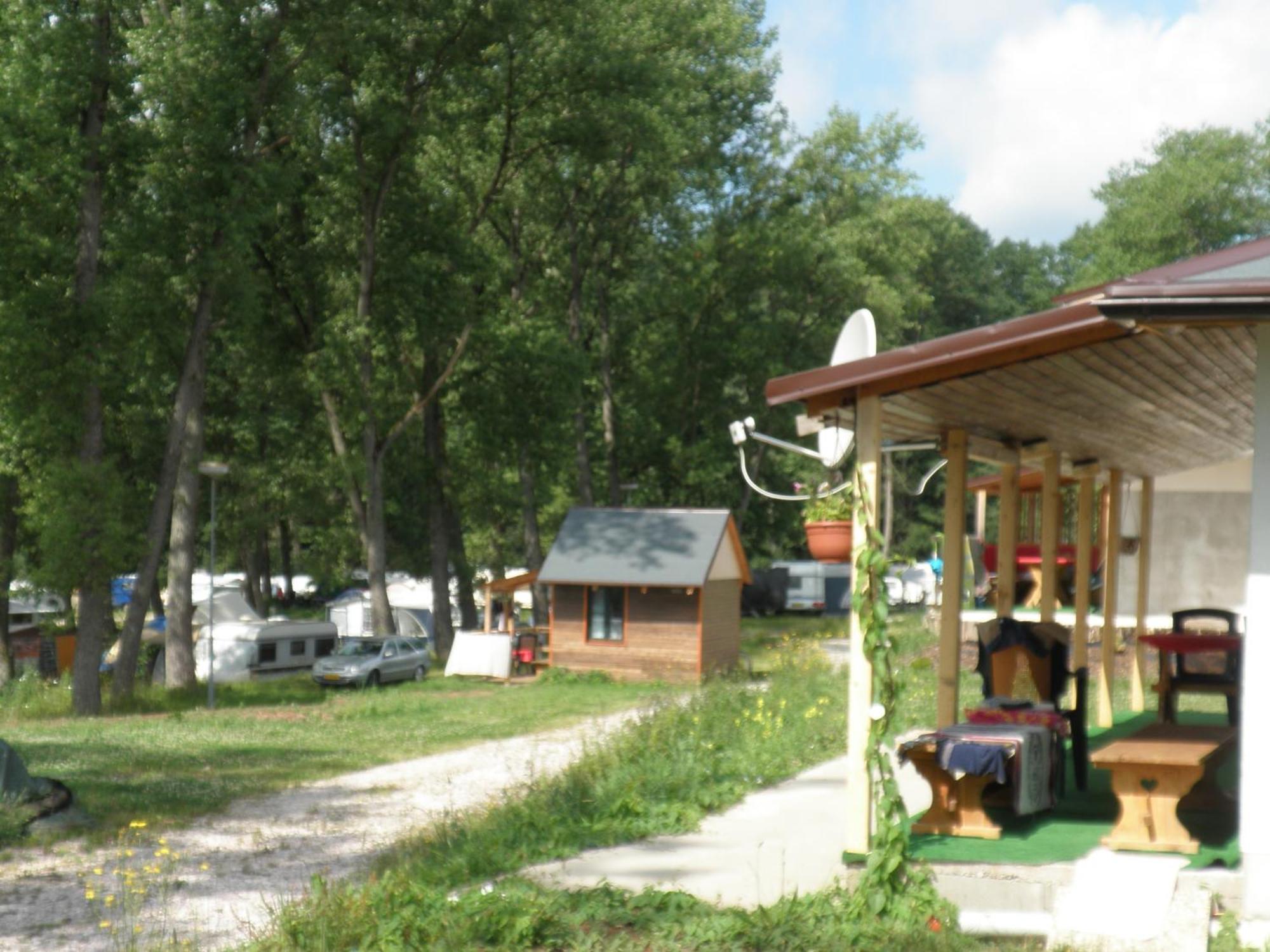 Family Bungalows & Camp Vrchlabí Værelse billede